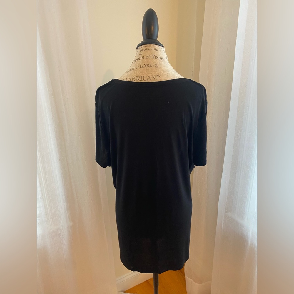 Chicko’s black and white rayon Tshirt - Picture 3 of 6